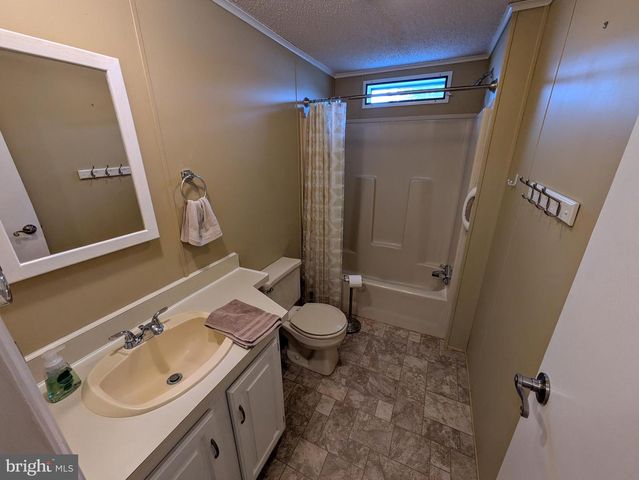 43 DAVID DR, Walnutport, PA 18088