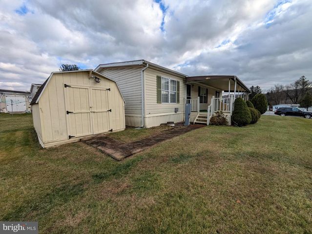 43 DAVID DR, Walnutport, PA 18088