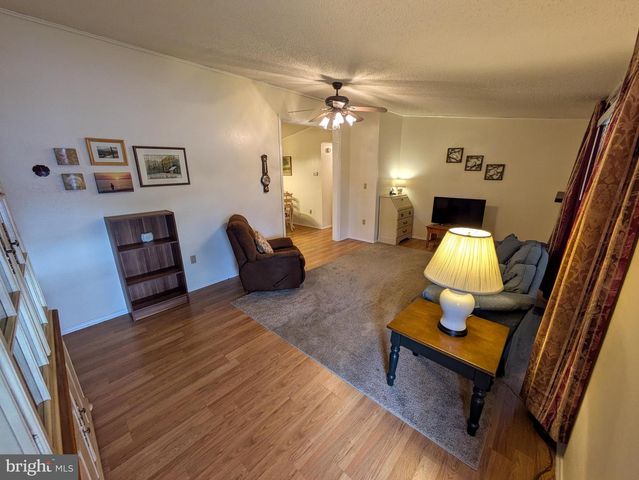 43 DAVID DR, Walnutport, PA 18088