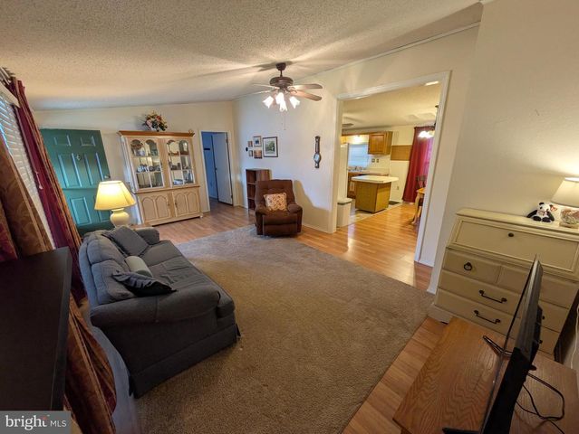 43 DAVID DR, Walnutport, PA 18088