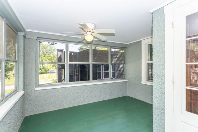 2704 Moyer Street, Des Moines, IA 50310