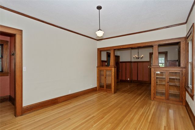 2704 Moyer Street, Des Moines, IA 50310