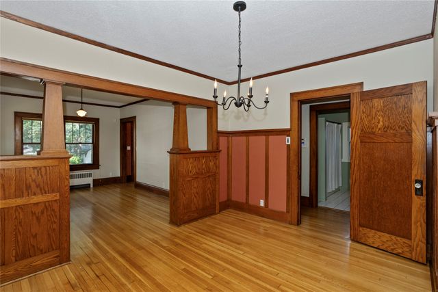 2704 Moyer Street, Des Moines, IA 50310