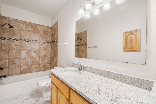 2104 Lancaster ST, San Marcos, TX 78666