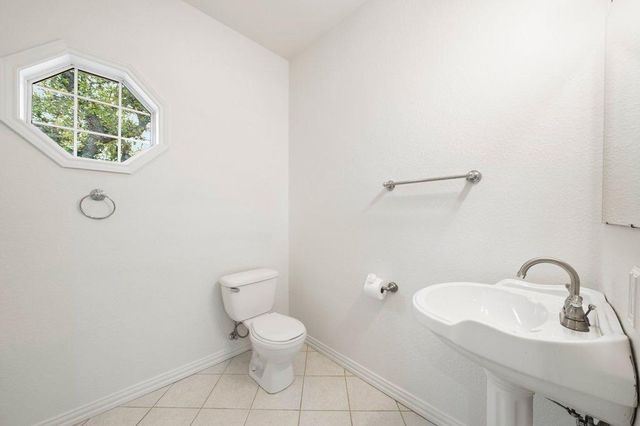 2104 Lancaster ST, San Marcos, TX 78666
