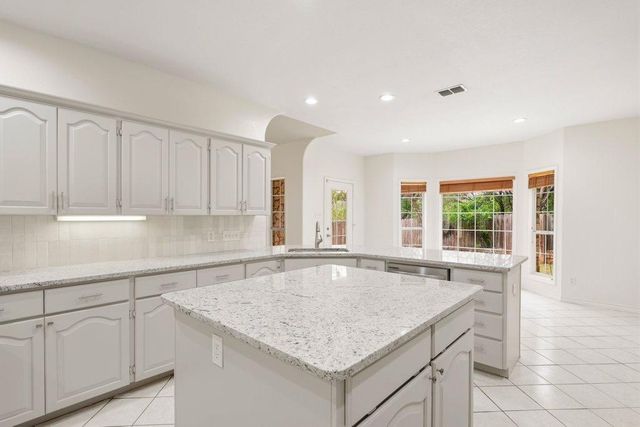 2104 Lancaster ST, San Marcos, TX 78666