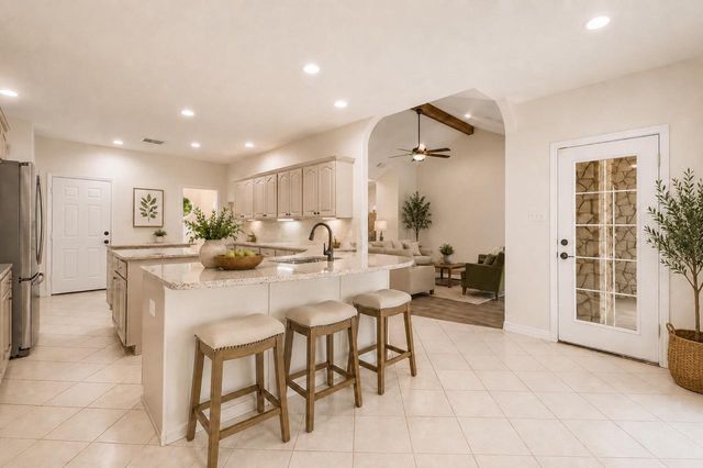 2104 Lancaster ST, San Marcos, TX 78666