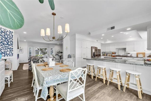 1915 LEEWARD, Newport Beach, CA 92660