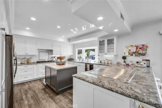 1915 LEEWARD, Newport Beach, CA 92660