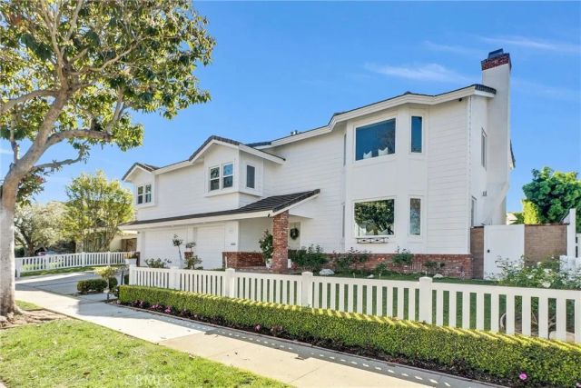 1915 LEEWARD, Newport Beach, CA 92660
