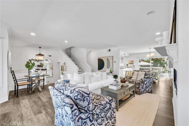 1915 LEEWARD, Newport Beach, CA 92660