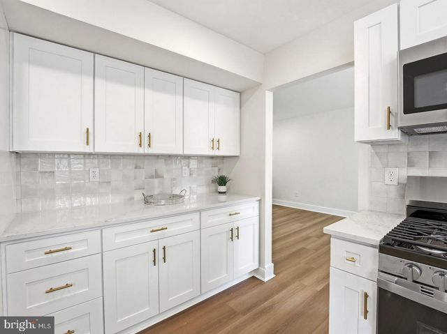 17 LYMAN AVE, Woodbury, NJ 08096