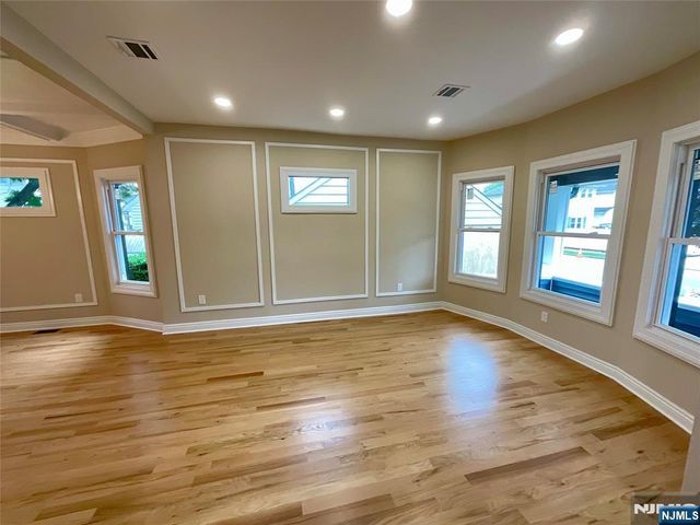 340 Watson Avenue, Lyndhurst, NJ 07071
