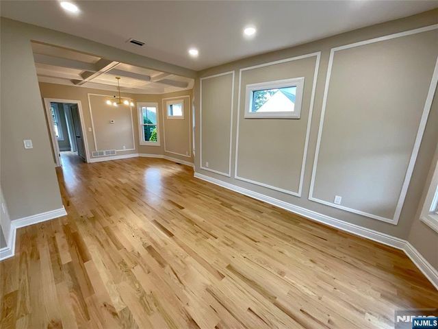 340 Watson Avenue, Lyndhurst, NJ 07071