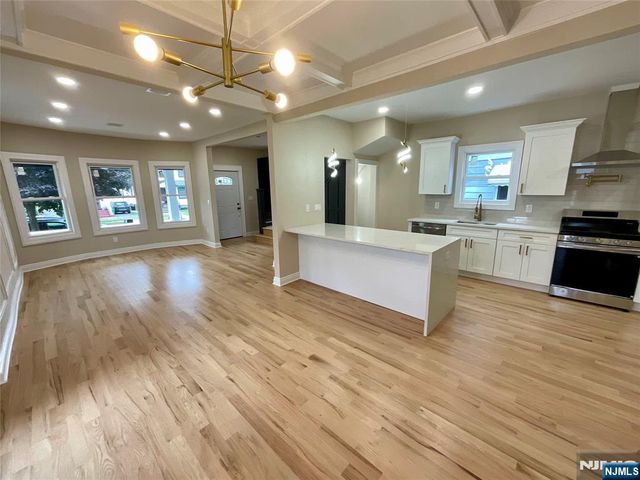 340 Watson Avenue, Lyndhurst, NJ 07071
