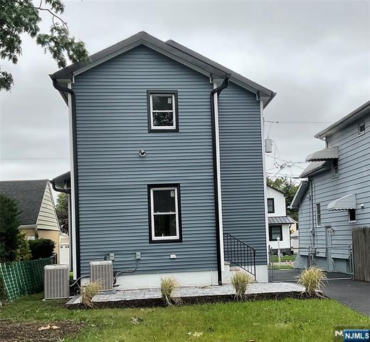 340 Watson Avenue, Lyndhurst, NJ 07071