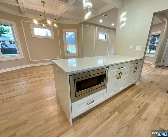 340 Watson Avenue, Lyndhurst, NJ 07071