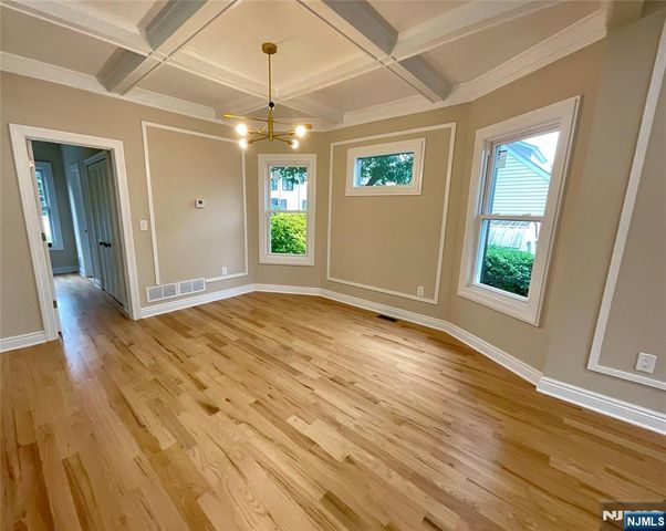 340 Watson Avenue, Lyndhurst, NJ 07071