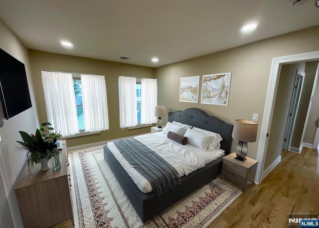 340 Watson Avenue, Lyndhurst, NJ 07071