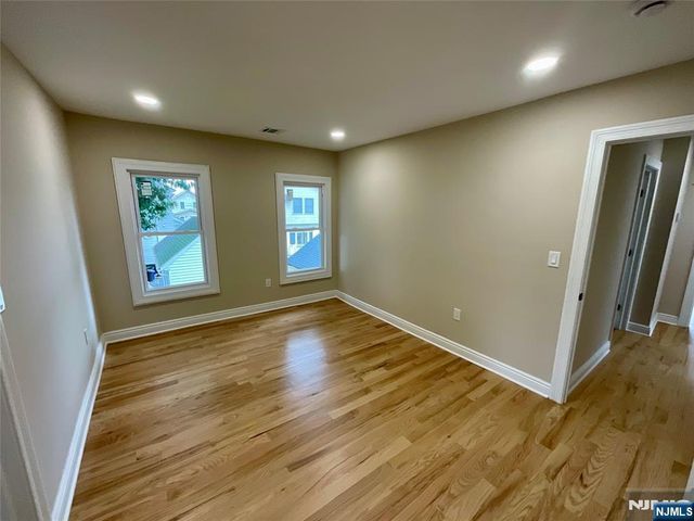 340 Watson Avenue, Lyndhurst, NJ 07071