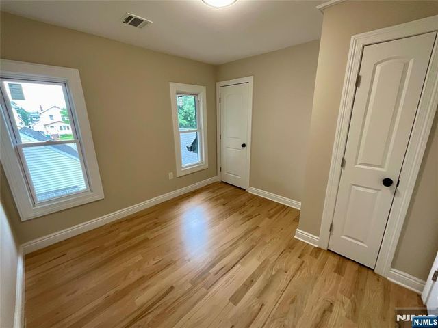340 Watson Avenue, Lyndhurst, NJ 07071