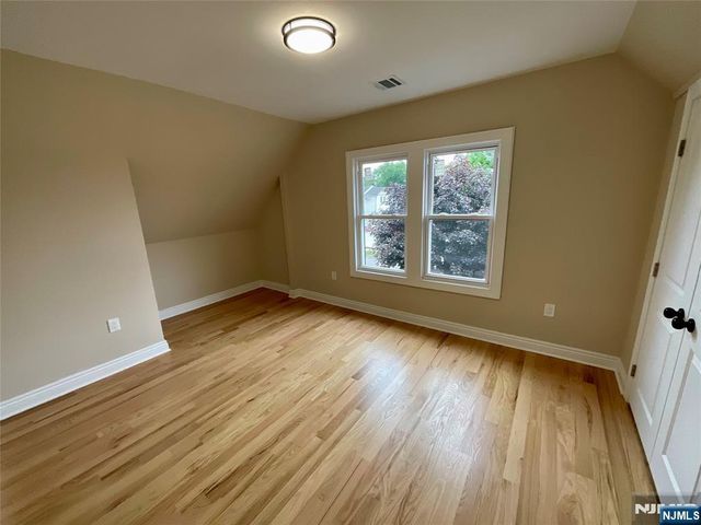 340 Watson Avenue, Lyndhurst, NJ 07071