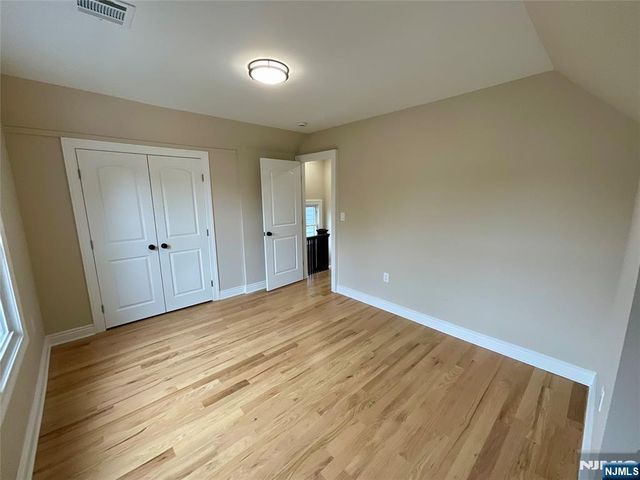 340 Watson Avenue, Lyndhurst, NJ 07071