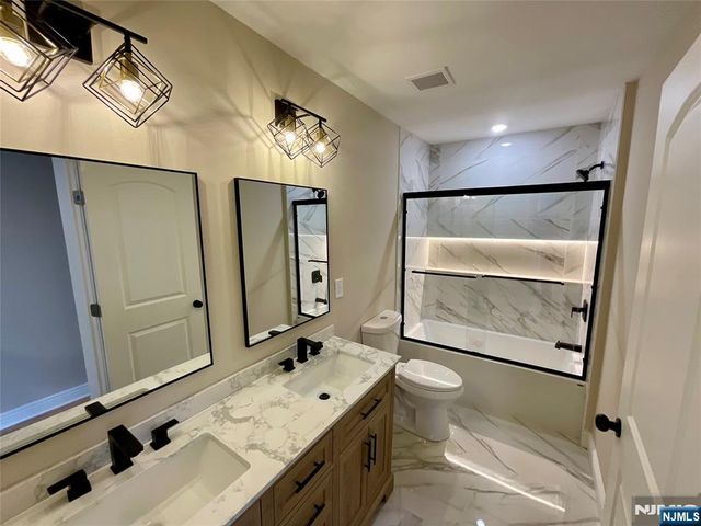 340 Watson Avenue, Lyndhurst, NJ 07071