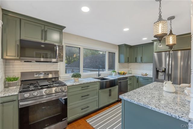 4942 West Seneca, Onondaga, NY 13215
