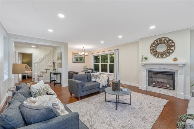 4942 West Seneca, Onondaga, NY 13215