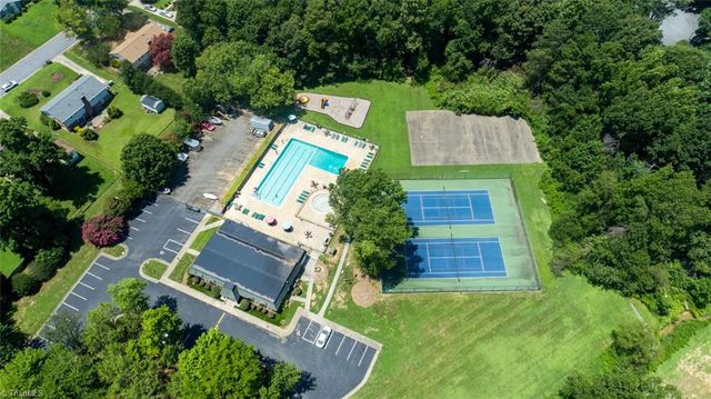 5007 Lawndale Drive F, Greensboro, NC 27455