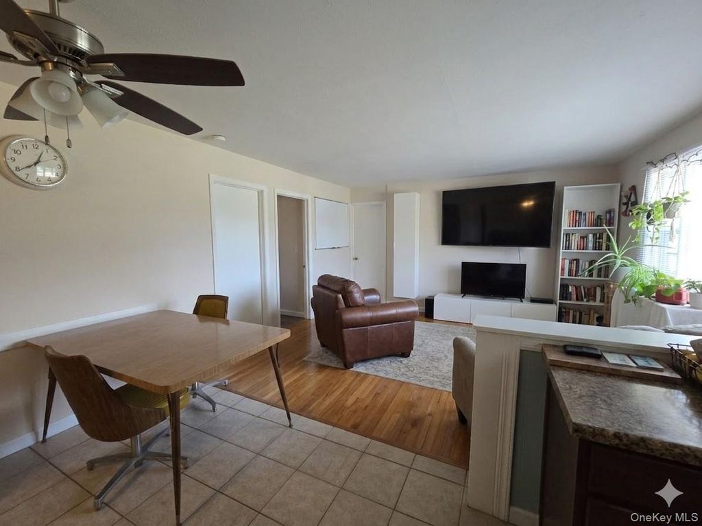 635 South Street 4, Highland, NY 12528