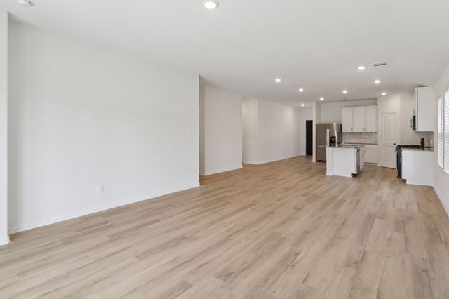 2018 Carriage Court, Seagoville, TX 75159