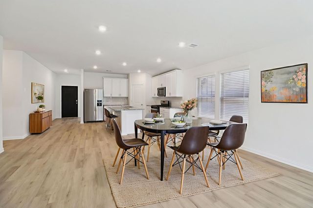 2018 Carriage Court, Seagoville, TX 75159