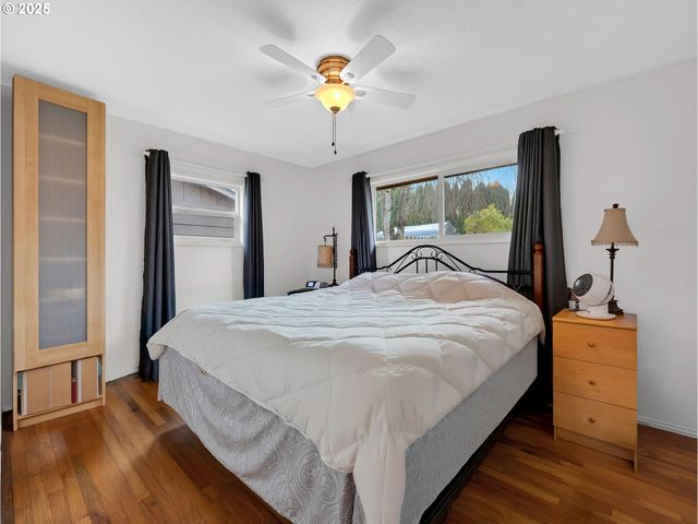 1530 Se 10TH St, Gresham, OR 97080