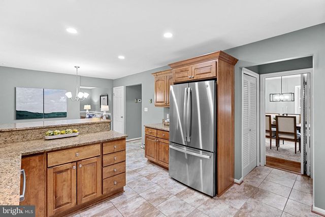 10207 OXFORDSHIRE RD, Great Falls, VA 22066