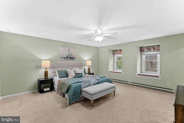 10207 OXFORDSHIRE RD, Great Falls, VA 22066