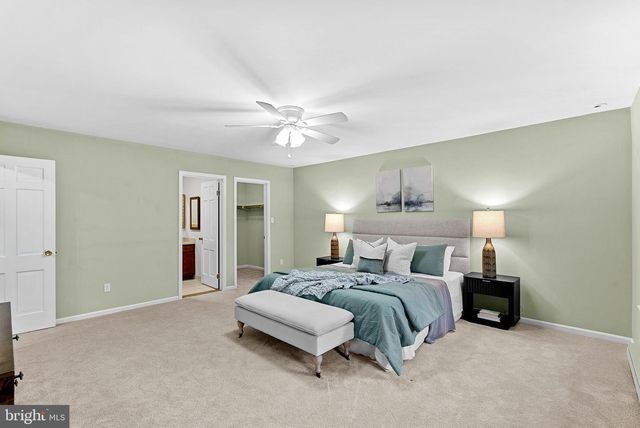 10207 OXFORDSHIRE RD, Great Falls, VA 22066