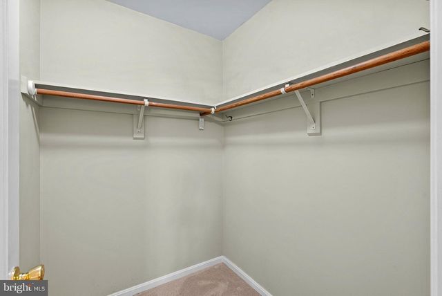 10207 OXFORDSHIRE RD, Great Falls, VA 22066