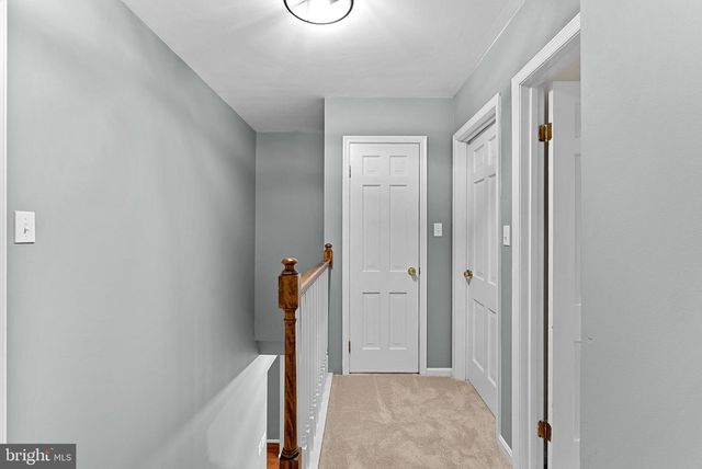 10207 OXFORDSHIRE RD, Great Falls, VA 22066