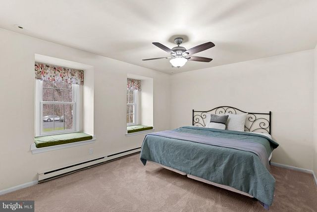 10207 OXFORDSHIRE RD, Great Falls, VA 22066