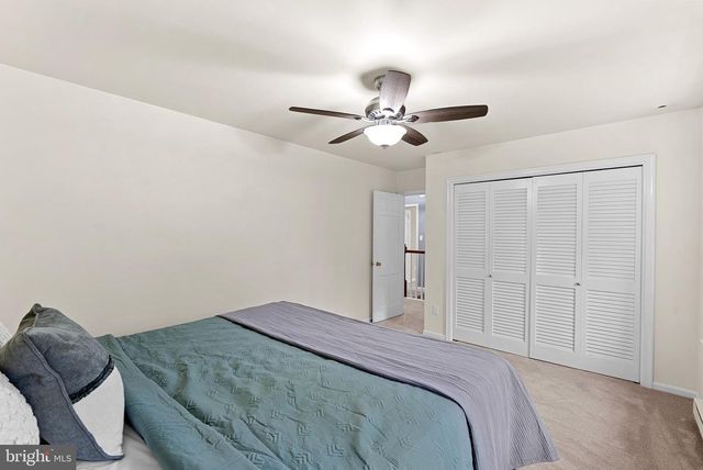 10207 OXFORDSHIRE RD, Great Falls, VA 22066