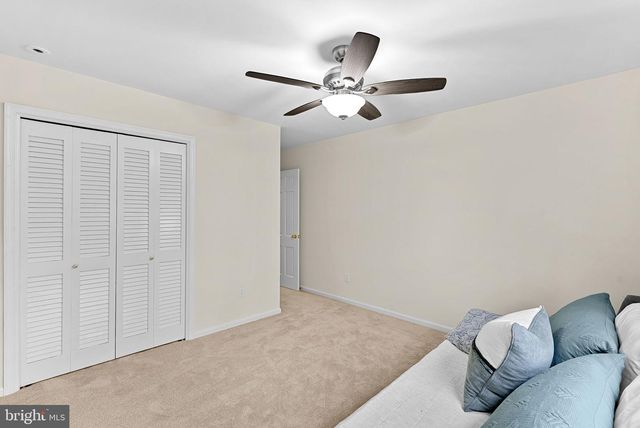 10207 OXFORDSHIRE RD, Great Falls, VA 22066