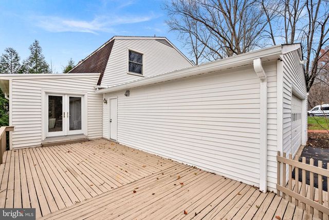 10207 OXFORDSHIRE RD, Great Falls, VA 22066