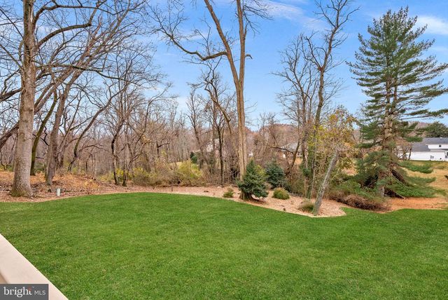 10207 OXFORDSHIRE RD, Great Falls, VA 22066