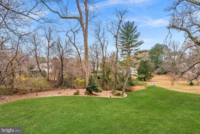 10207 OXFORDSHIRE RD, Great Falls, VA 22066