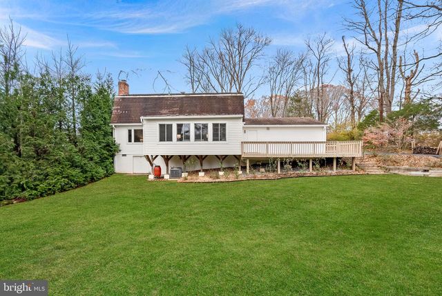 10207 OXFORDSHIRE RD, Great Falls, VA 22066