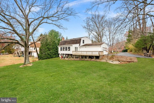 10207 OXFORDSHIRE RD, Great Falls, VA 22066