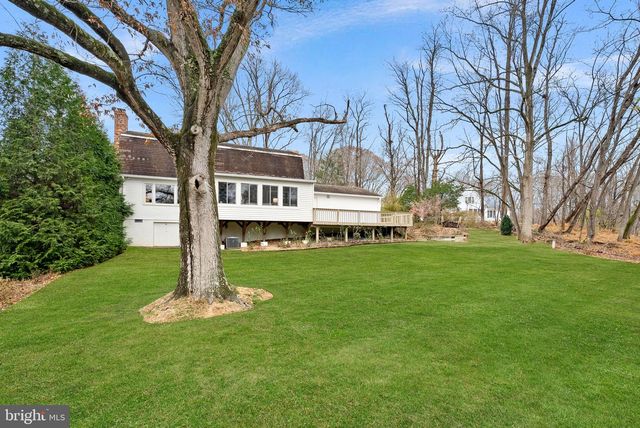 10207 OXFORDSHIRE RD, Great Falls, VA 22066