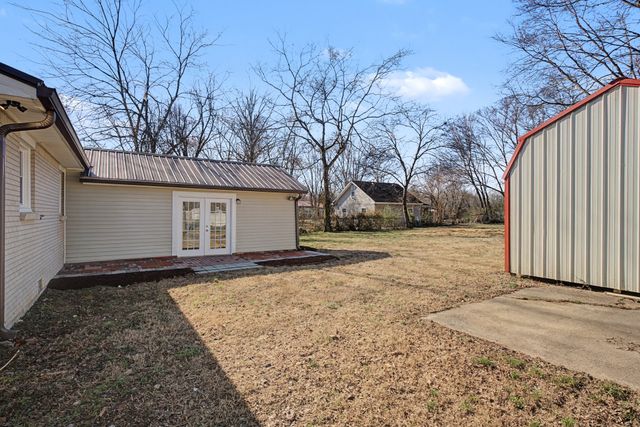 110 Green Meadow Dr, Gallatin, TN 37066